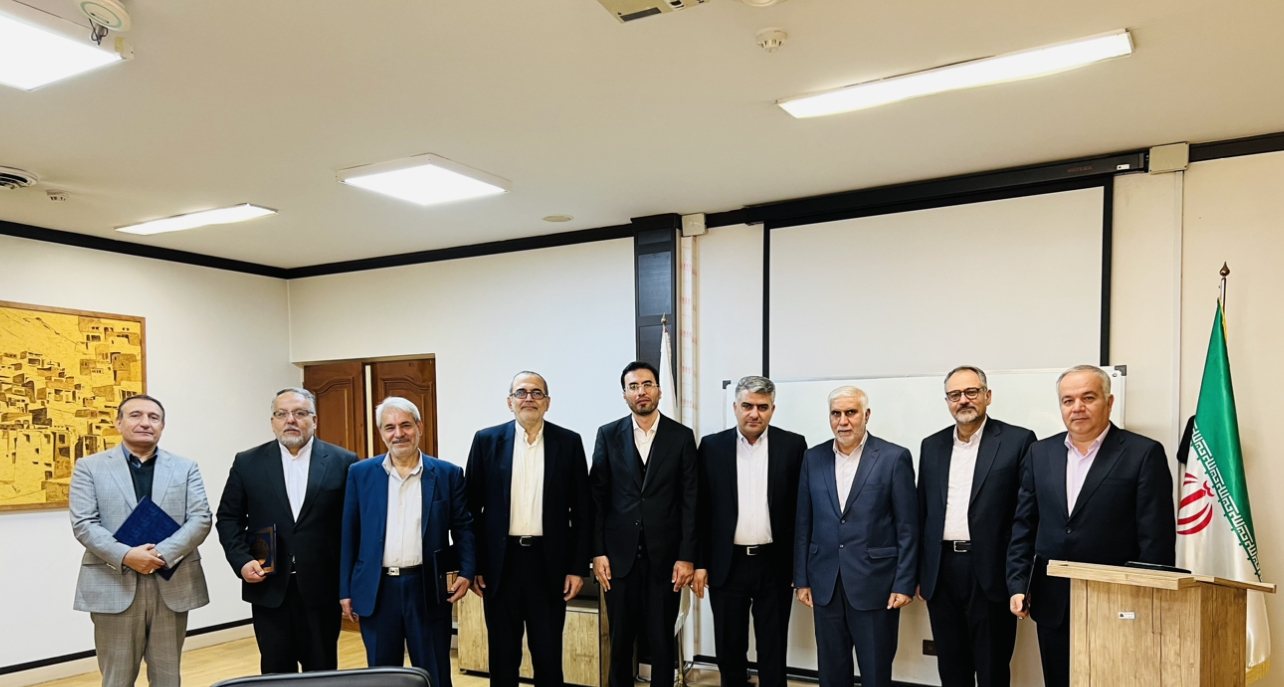 تصاویر/مراسم توديع و معارفه اعضای محترم هيئت مديره